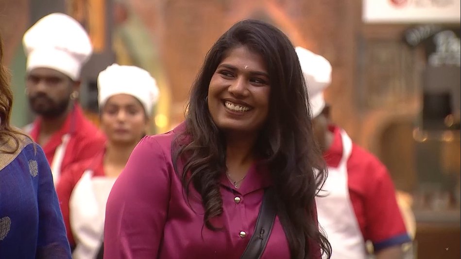 sai_whispers's tweet photo. Welcome Back Manjari 💙💙💙

Adichu ooda vidunga 💥💥💥

#BiggBossTamil9 #BiggBoss9Tamil 
#Manjari @manjari_n https://t.co/kllpGFrsuo
