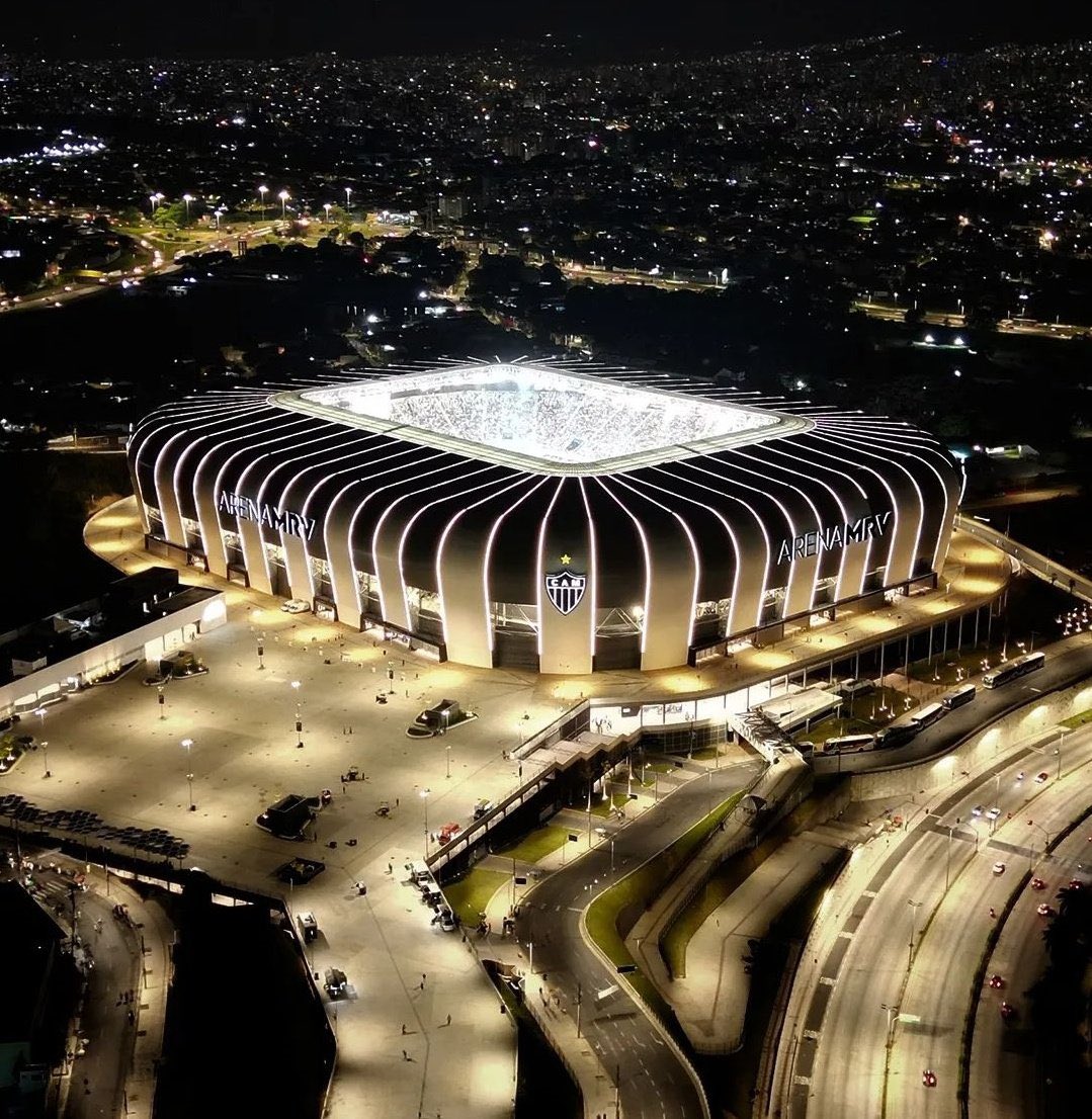 zonadogalo's tweet image. estão esperando o que para colocar telão na Arena MRV na Final ?

a galera que não pode ir para a Final assistir o jogo de lá

- coloca um ingresso a 10 conto
- abre as lanchonetes e bares tudo
- clube fatura e aproxima ainda mais o torcedor do estádio

é tão simples