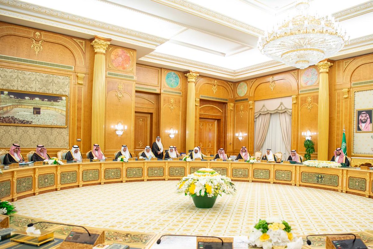 سمو #ولي_العهد يُطلع #مجلس_الوزراء على مضامين لقاءاته قادة ورؤساء حكومات عدد من الدول الشقيقة والصديقة خلال زيارتهم المملكة العربية السعودية للمشاركة في مؤتمر #مبادرة_مستقبل_الاستثمار .
#واس