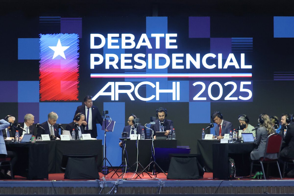 AL AIRE | Sigue el Debate Presidencial <a href="/SomosArchi/">ARCHI</a> en directo desde el Centro de Extensión de la Pontificia Universidad Católica de Chile.      

Escúchanos en vivo: radioportales.cl/sitio/portales…