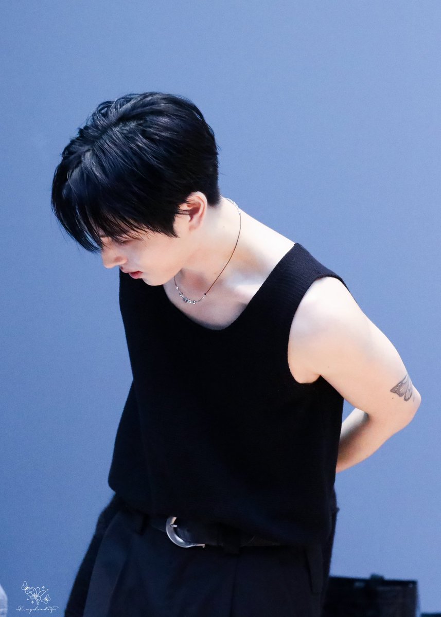 Kinphrodite's tweet photo. 251017 케이타운포유  

🫣🖤🖤

#키노 #남신키노  
#KINO #キノ 
@nakedxproud https://t.co/dQrj5GVn1l