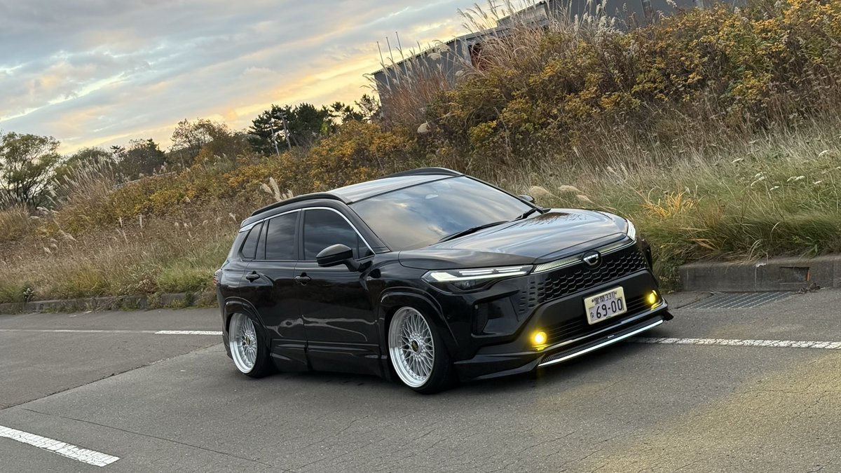 se_____i_____ya's tweet photo. カローラクロス9月頭に納車されてました🙂‍↕️
またカローラ界隈の方々よろしくお願いいたします🥰
#カローラクロス　#カローラ https://t.co/05qTRDH7EB
