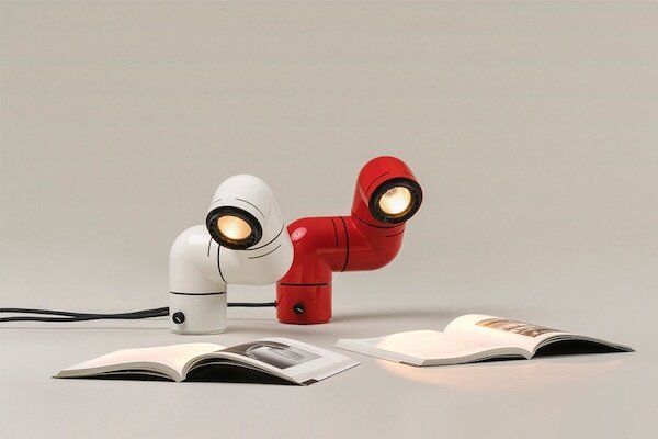 i_______DESIGN's tweet image. 3つのジョイントで自由に回転する、配管パイプのようなアイコニックLEDランプ。
Tatu(タトゥー)　|　Santa &amp;amp; Cole(サンタ&amp;amp;コール)　|　1740r