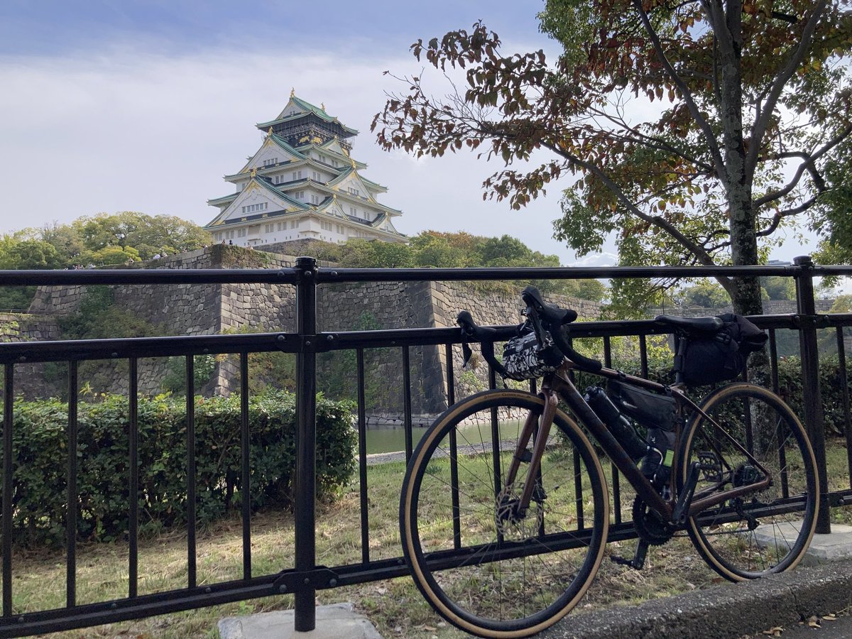 observerule's tweet photo. チャリで大阪行きました。
326km 20時間で膝ぶち壊しました。
鬼の西風と膝痛めで超スローペース。 https://t.co/fPEC0W791N