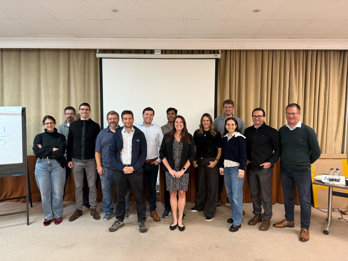 managertools's tweet image. Last week Amanda had the pleasure of being in London! Great group for the conferences &amp;amp; caught up with community member Matt Smith. There was even time to have lunch with the Amazing Lord&apos;s (Wendii&apos;s Parents).