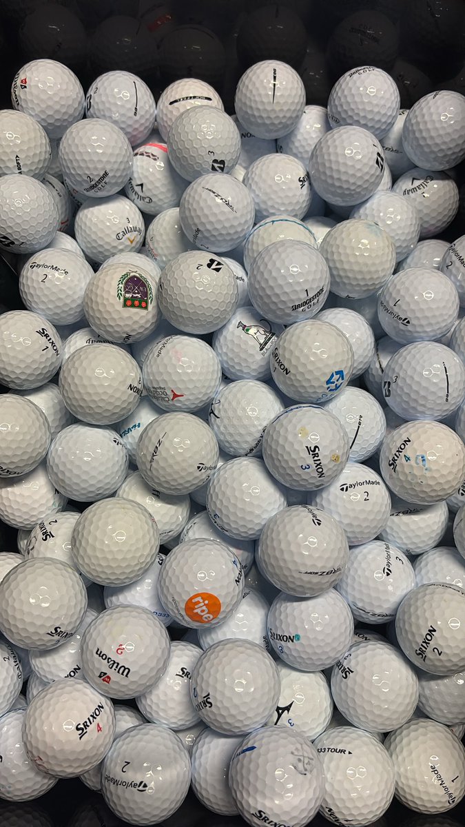 humphreys_17's tweet photo. Need golf balls? Tons of pearl/a grade golf balls in stock. Get in touch ⛳️ https://t.co/REPV4vEkqj