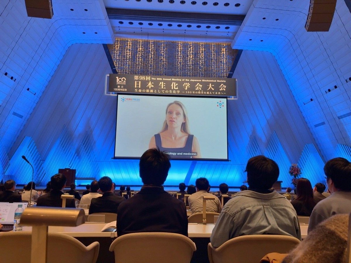 FEBSOpenBio's tweet image. 🗣️FEBS Press representatives were pleased to congratulate the Japanese Biochemical Society for its 100th anniversary and highlight the close ties between JBS, FEBS and the FEBS Press journals!

記念日おめでとう  🥳 

#Biochemistry @FEBSnews @jbs_seikagaku