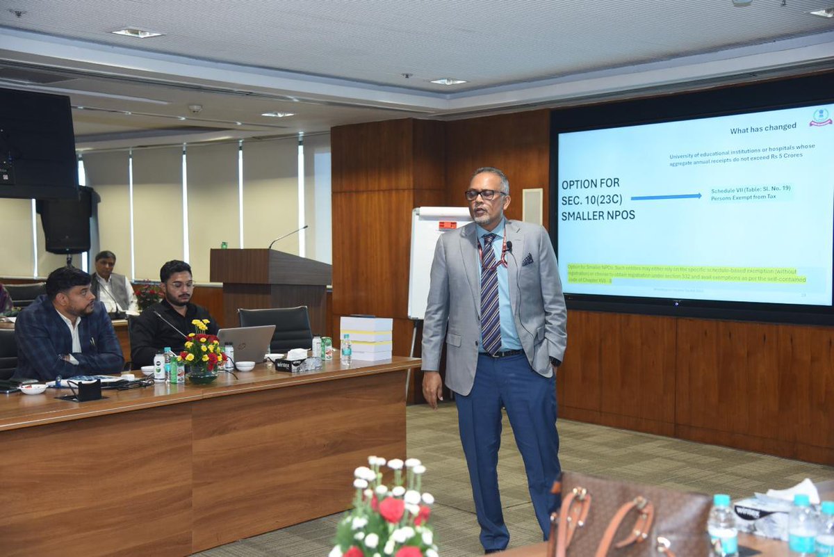 IncomeTaxIndia's tweet image. During the inaugural session, Shri Prasenjit Singh, Principal Director General (Training), welcomed the Hon&apos;ble Member, CBDT, along with Shri V.K. Gupta, Shri Ashok Kumar Jha, Shri G.M. Doss , Shri Anurag Sahay and Shri Sanjay Shahi — the Chairman and Members of the Drafting…