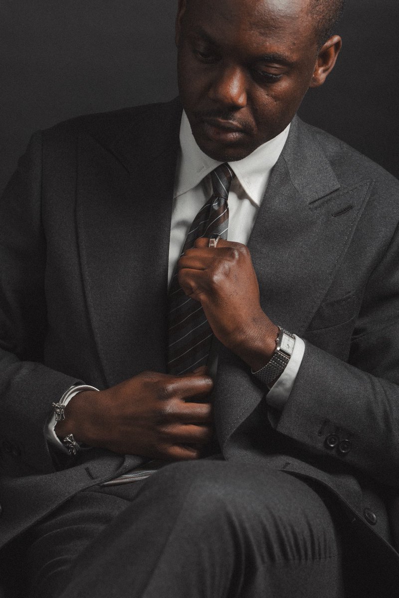 Kevin_Ayia's tweet image. Maybe…just maybe…you should wear your double breasted suit to the nightclub