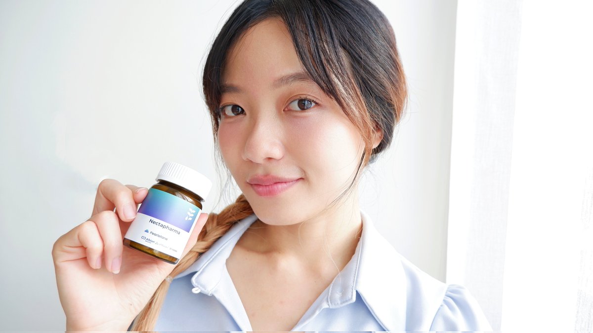 ใครเป็นสิว หรือกำลังรักษาสิวอยู่ แนะนำตัวนี้เลย Pearletane วิตามินสวบสิว จาก Nectapharma บอกเลยว่าสูตรนี้เค้ามี Zinc ที่มีงานวิจัยรองรับว่าเป็นฟอร์มที่ดูดซึมได้ดีที่สุด ช่วยลดความมันส่วนเกิน ลดเชื้อสิว ลดการอักเสบ และช่วยเรื่องรอยสิวด้วย ใครมีปัญหาสิวอักเสบ สิวฮอร์โมน สิวซ้ำซาก