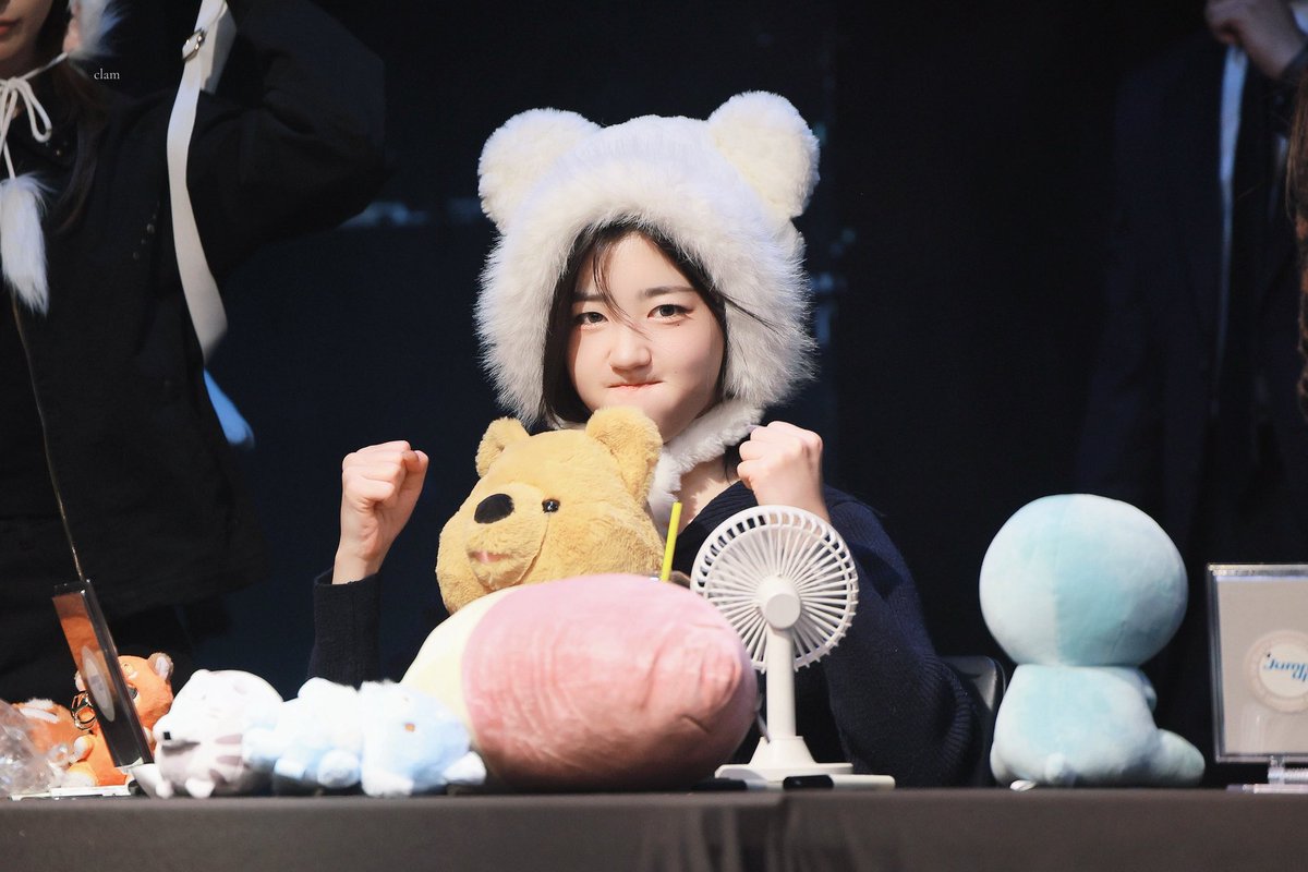 clam1013_'s tweet photo. 251023 HQ

#박소현 #SOHYUN https://t.co/EXn0c8mGhY