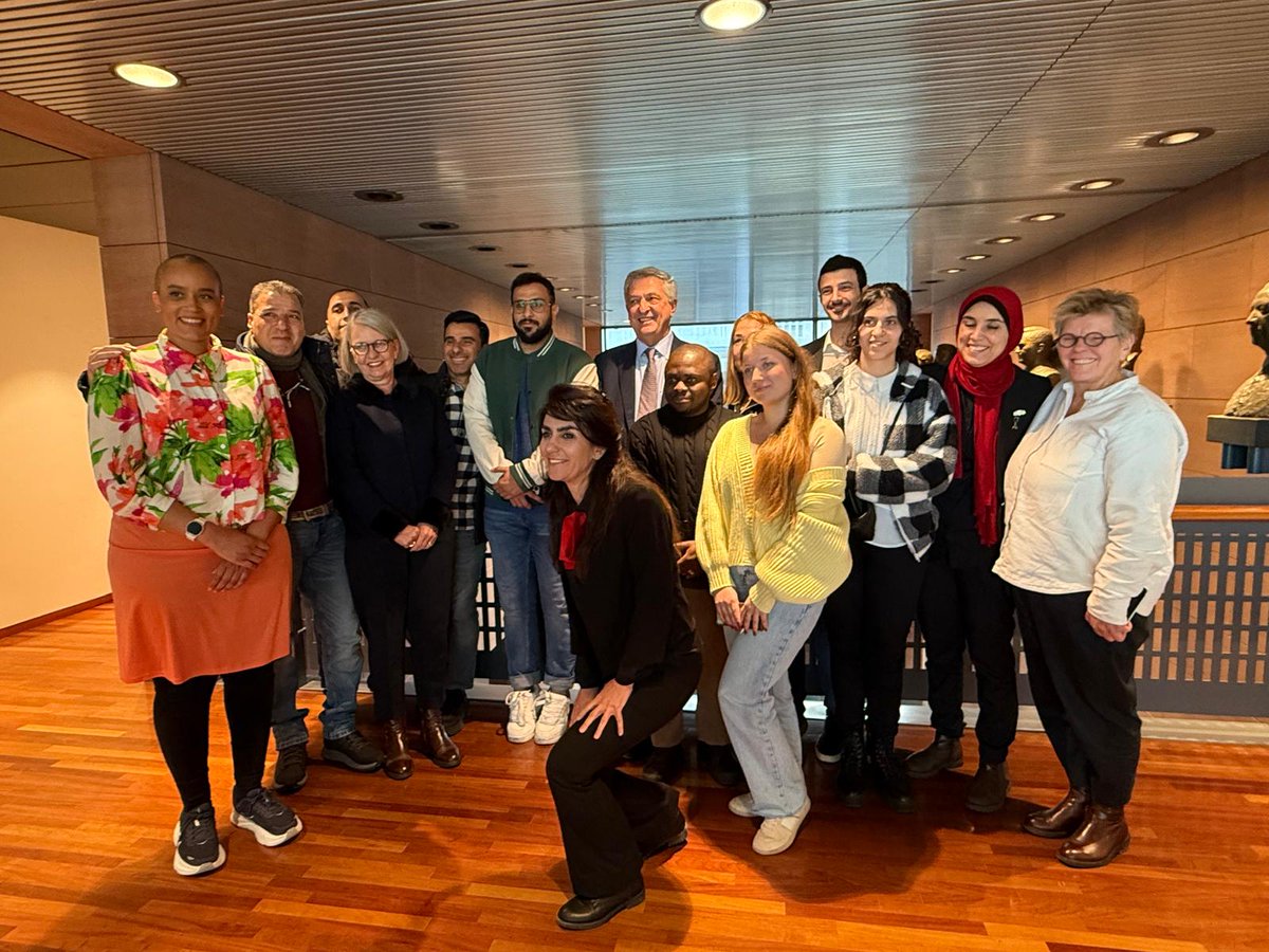 Small country, big hearts!

On High Commissioner <a href="/FilippoGrandi/">Filippo Grandi</a>’s first day in Iceland, the country’s support and engagement was apparent! Meetings were held with the President, with refugees, who shared their experience, and with <a href="/thorgkatrin/">Þorgerður Katrín Gunnarsdóttir</a> &amp; <a href="/MFAIceland/">MFA Iceland 🇮🇸</a>.