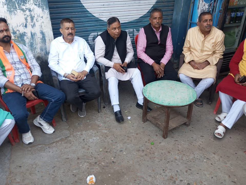 iamsatsharmaca's tweet image. नगरोटा विधानसभा उपचुनाव के उपलक्ष्य में सगून का दौरा कर प्रमुख मतदाताओं से मुलाकात की तथा आगामी चुनाव की रणनीति एवं तैयारियों पर विस्तृत चर्चा की।