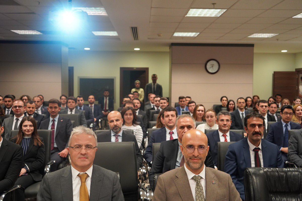 KamuGozetimi's tweet photo. Kurumumuzun kuruluşunun 14. Yılı, Bağımsız Denetçiler Günü ve Haftası etkinlikleri münasebetiyle Başkanımız Sn. Dr. Hasan ÖZÇELİK’ in açılış konuşması ile başlayan program, Milli Teknoloji Genel Müdürü Sn. Sadullah UZUN’un yoğun ilgiyle izlenen sunumları ile gerçekleşmiştir. https://t.co/T3UtO2nBOh