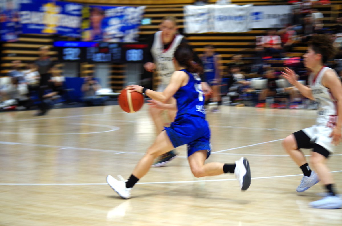 オフェンスにディフェンスに縦横無尽！

#東京羽田ヴィッキーズ
#吉田沙織 選手
今夜は #VictorySmile