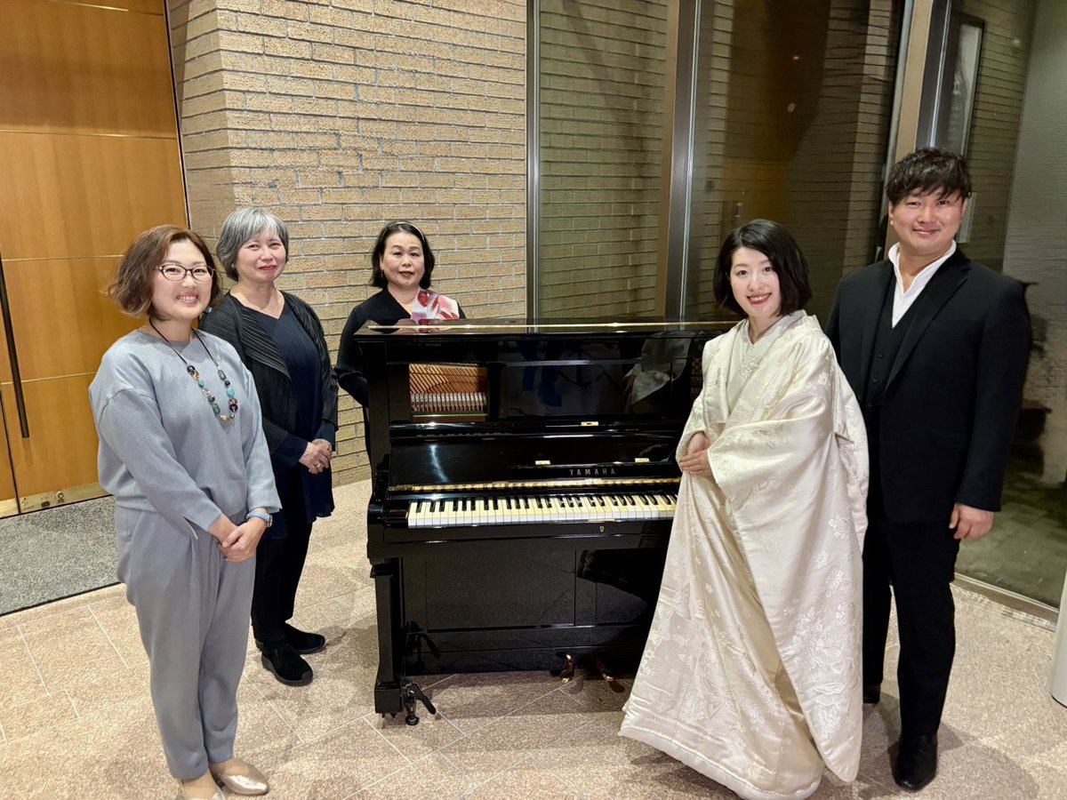 11月3日(月・祝)に #山中湖村 にて「奇跡のプリマ・ドンナ -オペラ歌手・三浦環の「声」を求めて-」の新作初演記念 プレコンサートを開催しました✨

#三浦環 が実際に使用していたとされるピアノを使用して、新作オペラからコンサートを行いました♪

本公演もお楽しみに！

#三浦環 #三浦政太郎