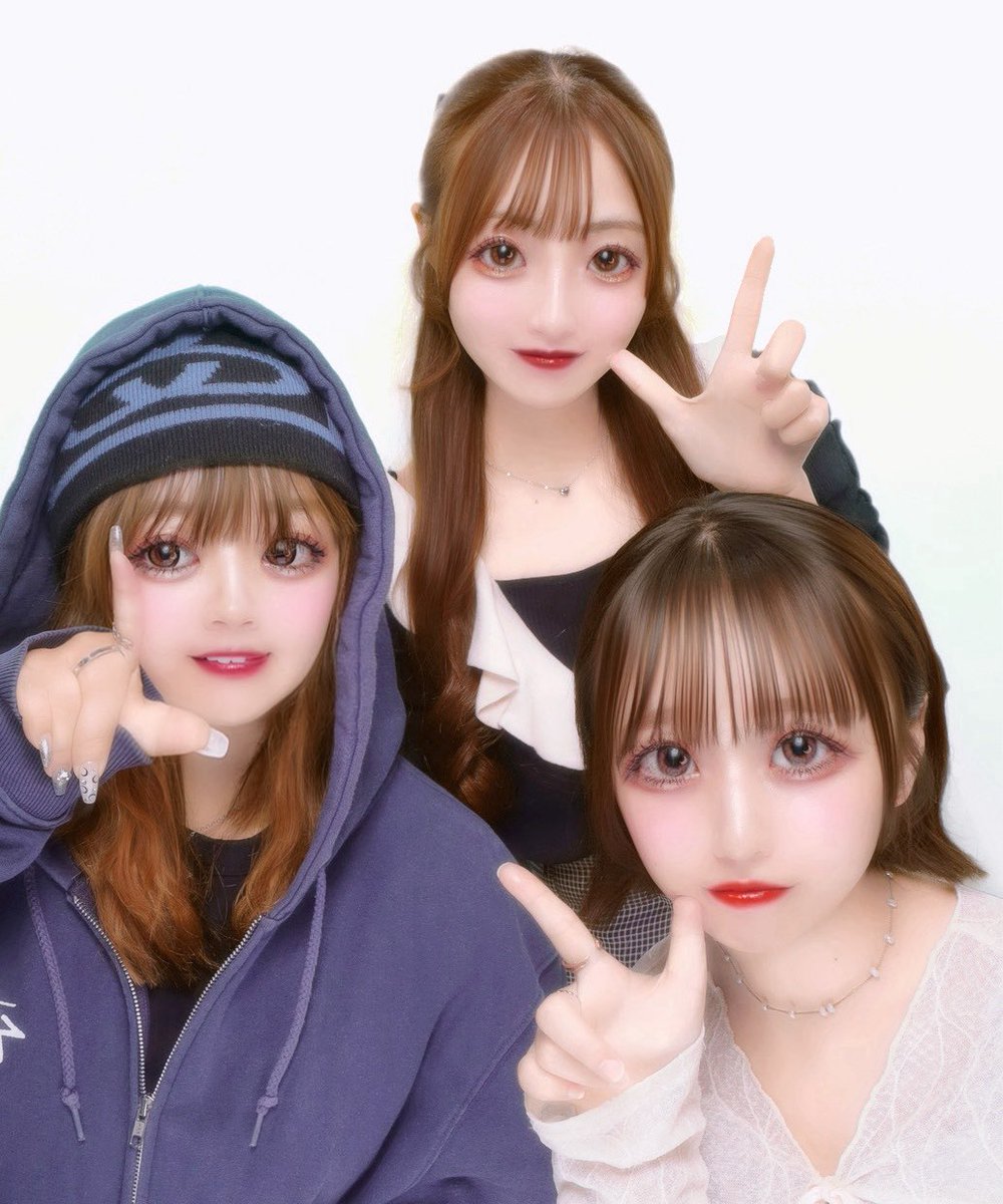 みんなTwitterで仲良くなった子達💞
今でも定期的に遊ぶ仲に！

こないだ3対3で遊んだけどめちゃ楽しすぎた🫠
 #日常垢さんとつながりたい 
 #日常垢