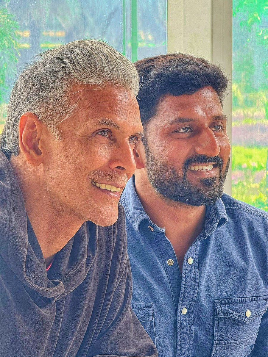 "To take a photo with <a href="/milindrunning/">Milind Usha Soman</a>  sir, one has to do 20 pushups. So I did 20 pushups and then took this photo.  It was a nice experience working with you, and you not only keep yourself fit but also inspire those who come to take photos with you to stay fit. You are great sir