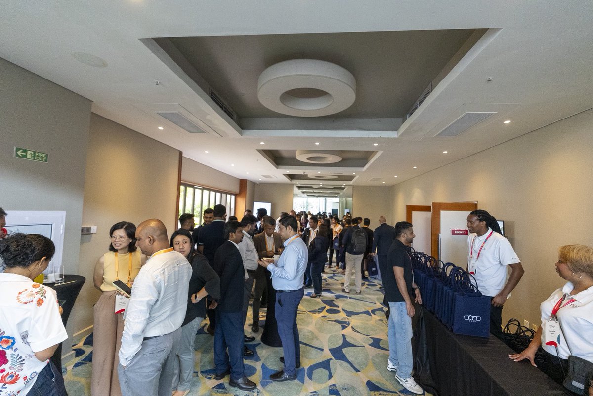 ZohoWorkplace's tweet image. That&apos;s a wrap on Zoholics Mauritius! ✅✨

From the very first conversation at the registration desk to the final chat after the session, the excitement around AI capabilities in Zoho Workplace was incredible. 🤖💼
 
We&apos;re leaving with new insights, opportunities, and momentum.…