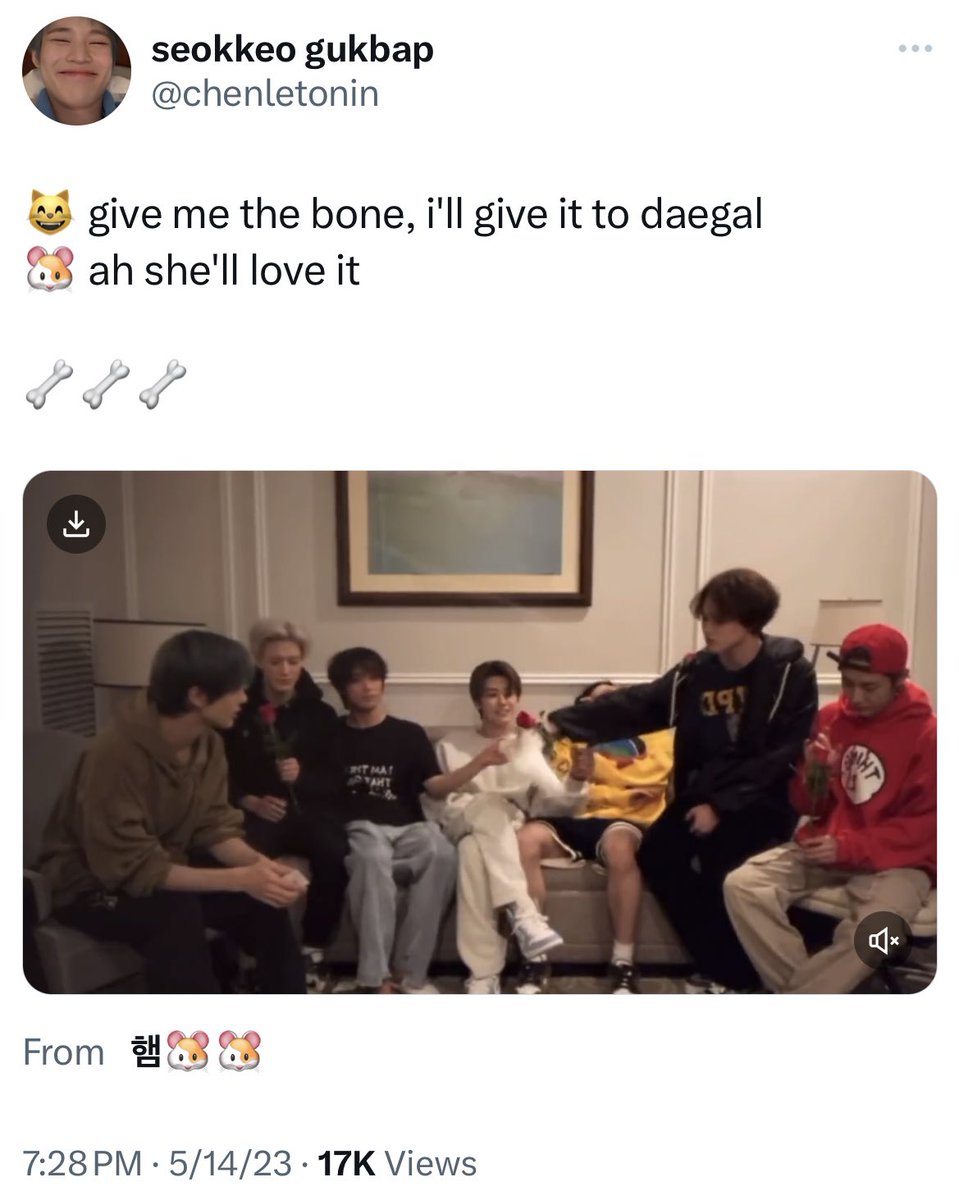 chenleromance's tweet photo. everytime #CHENLE found cute toys/props from their tour, he would think of #DAEGAL and brought them home as gift🥹🥹 https://t.co/N10KNX6l5L