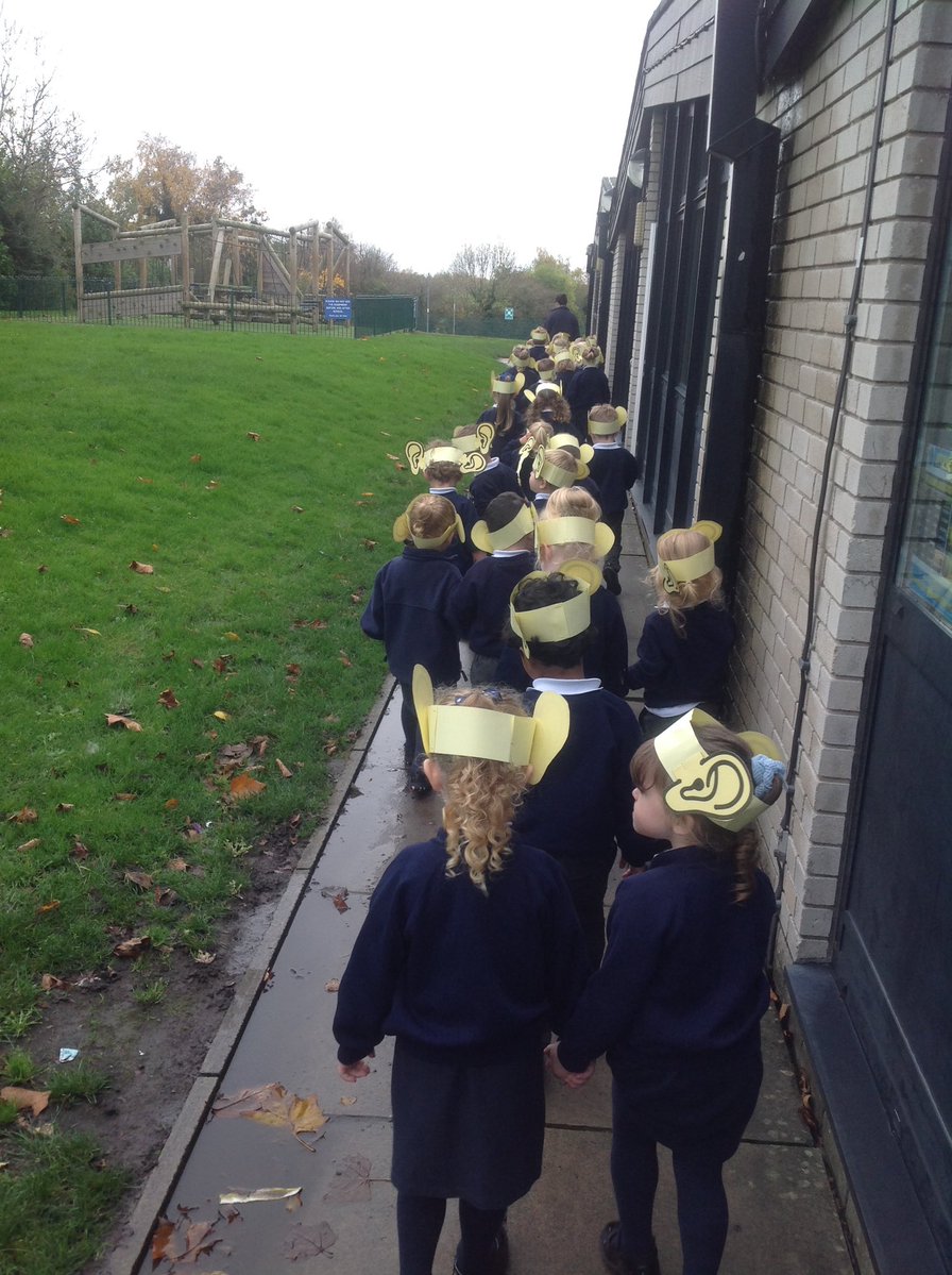 Nursery Platt put on their listening ears today and went on a listening walk around school. We stopped along the way to hear some of the different sounds around school and in the environment.