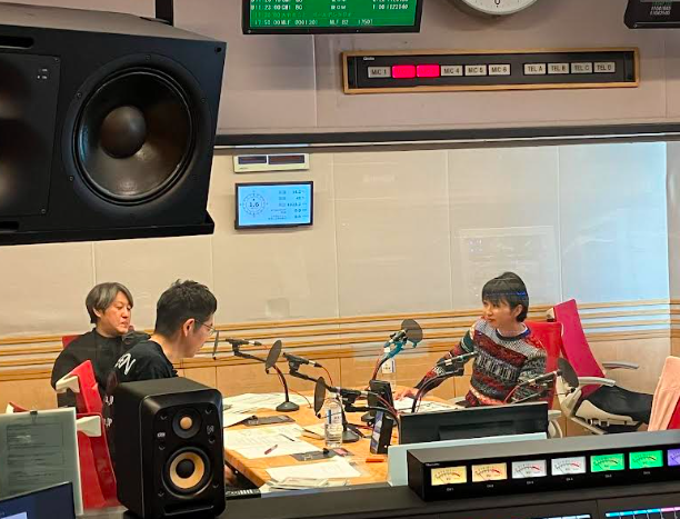 砂鉄さんから矢のようにとんできた言葉たちは宝物。
タイムフリーで聴いていただけたらうれしいです。☺️
武田砂鉄 ラジオマガジン 10時～11時 文化放送 2025/11/4(火) 10:00-11:00 radiko.jp/share/?t=20251… #radiko #シェアラジコ #ラジオマガジン #文化放送