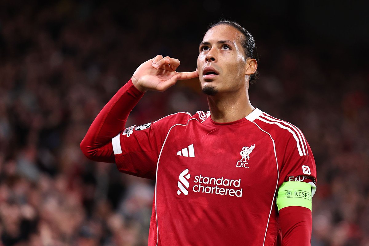 AnythingLFC_'s tweet photo. 🚨🆕 Virgil Van Dijk wanted to join Real Madrid this season and his agents contacted Real Madrid, the player waited until the end for them.

When Real Madrid showed no interest at all, he ended up accepting Liverpool's renewal offer.

(@jfelixdiaz) https://t.co/ZGuIWeIYJw
