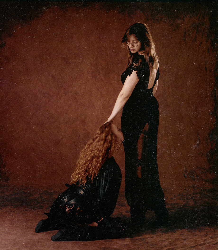 Amazing image of <a href="/Mistress_Locke/">Ms Locke</a> ~1994