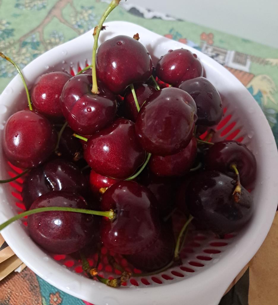 Melody80294578's tweet photo. #rememberthesummer 😋 https://t.co/76gZDgdkEs