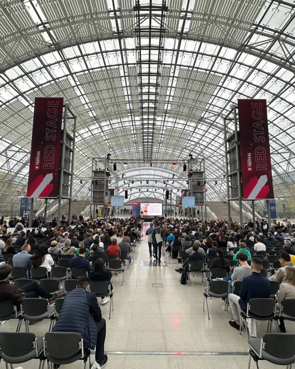 Wow, wie eine große Party mit spannenden Neuigkeiten und interessanten Gesprächen: Das Immocation-Festival, auf dem ich selbst über das Wohnen von morgen sprechen durfte, hat mich wirklich sehr beeindruckt. Vielen Dank für Orga und Einladung!