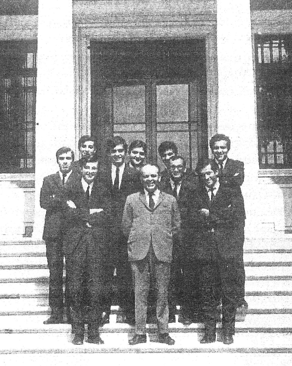 Koray Durak’ın YILLIK 6’da yayımlanan makalesi, İstanbul’daki Rum araştırmacıların 1955 yılında İstanbul’da düzenlenen Onuncu Milletlerarası Bizans Tetkikleri Kongresi’ne katılım niyetlerini merkeze alarak, güncel Bizans çalışmalarında sıklıkla göz ardı edilen rollerini
