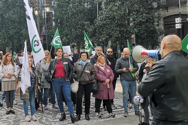 Personal interino y temporal del Ayuntamiento de Granada expresa su rechazo a la ejecución las últimas ofertas de empleo
⬇️
elindependientedegranada.es/economia/perso…