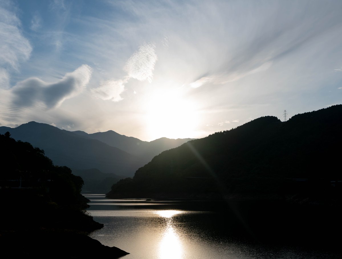 maru_se_'s tweet photo. ダムの日暮れ
#Nikon #Z6II
#宮ヶ瀬ダム https://t.co/5R2cYpROuC