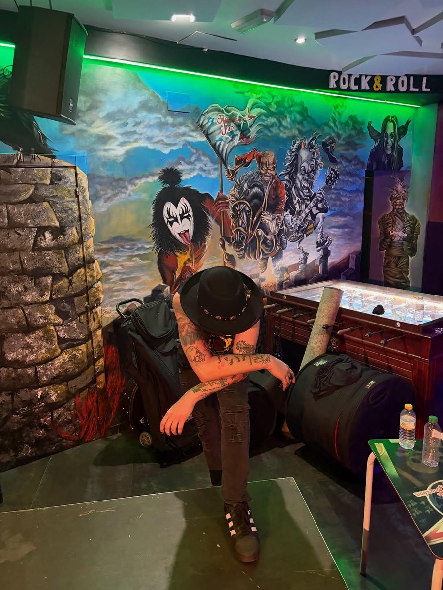 ElectricBlack3's tweet photo. So we’re all taking a little time to recover after our Incredible experience in Spain 🇪🇸🙌

But we’ll be back in action very soon supporting the mighty @thehotonetwo on their UK tour 🇬🇧🤘 Do get involved in those shows - 
But for now the little down time we had on tour https://t.co/kl7an7Qfmw