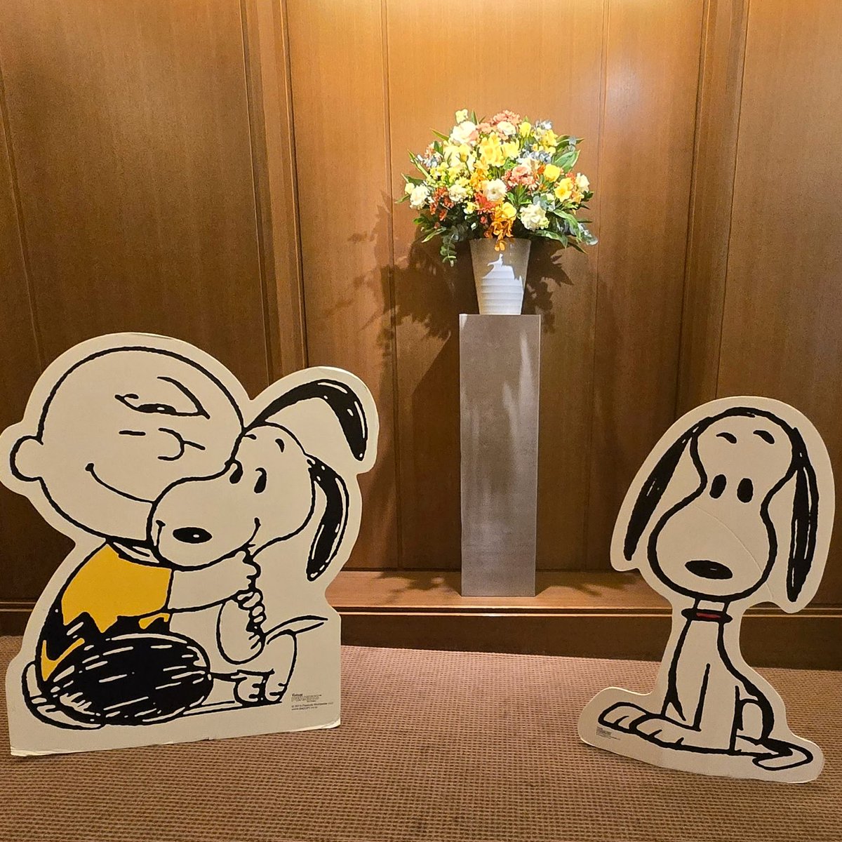rirry_ro's tweet photo. かぼちゃのカッコした貫禄あるSNOOPYを眺めながら、かわいいプレートを楽しみました😊
#すぬ活
#インペリアラウンジアクア
#帝国ホテル
#halloweendinner https://t.co/vp0Vbt1m41