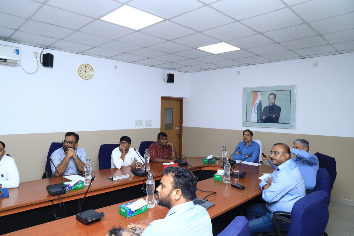 DRMKhurdaRoad's tweet photo. DRM Shri Alok Tripathi also inspected Tata Steel &amp; JSPL sidings at Meramandali &amp; Kerjang to strengthen coordination with industries &amp; boost freight movement efficiency.

#FreightCorridor #RailwayProgress #RailInfrastructure #SafetyFirst @RailMinIndia @EastCoastRail https://t.co/kYWWO92Fc5