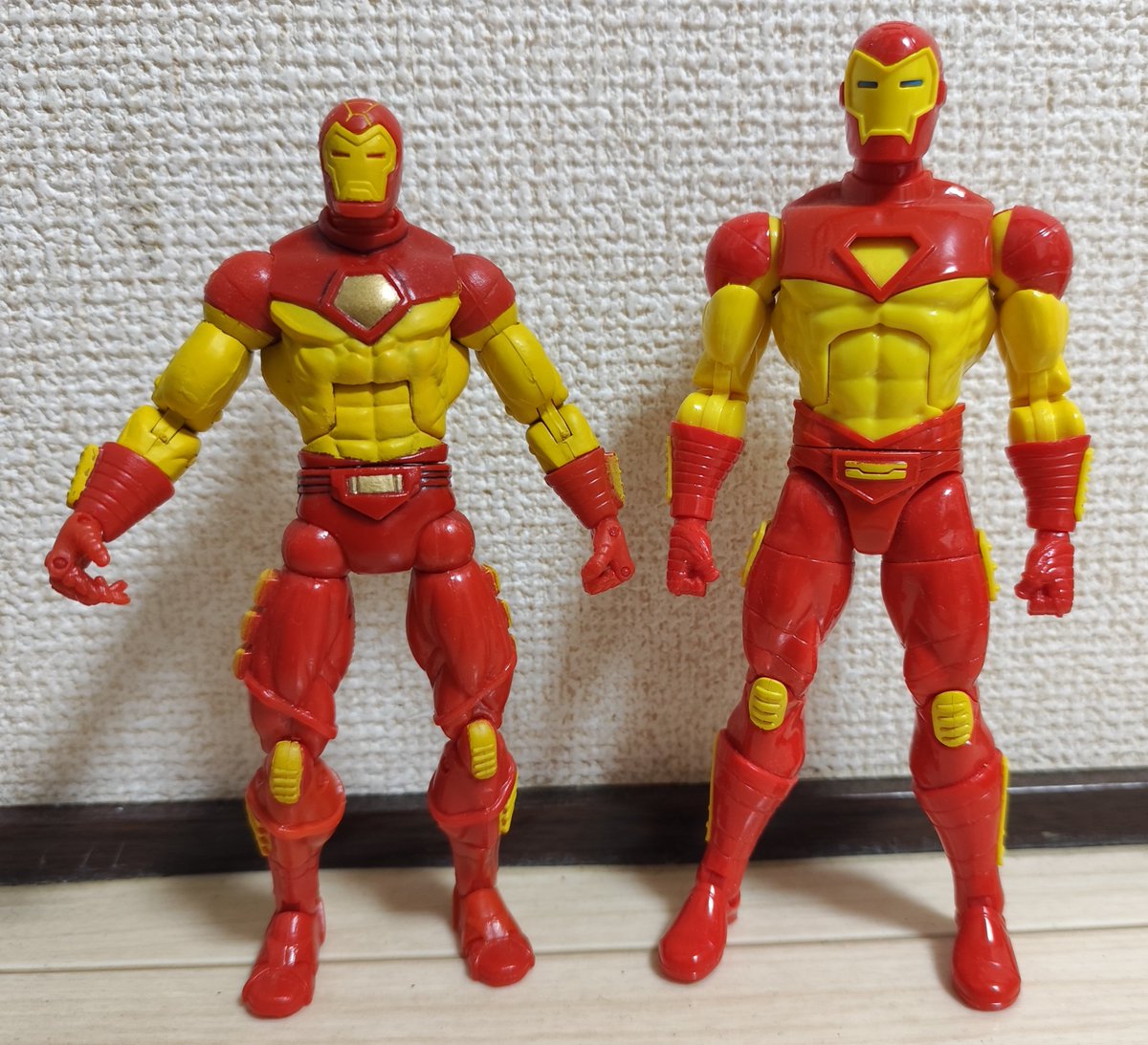 マーベルレジェンドモジュラーアーマーアイアンマンのTOYBIZ版と 