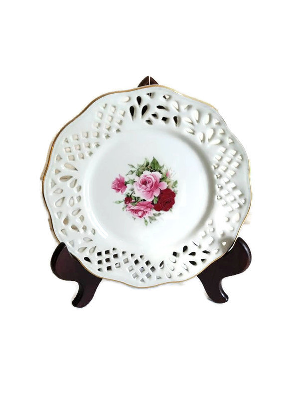 Vintage Lace Edge English Rose Pink Wall Plate tuppu.net/977da9ce #Etsy #JunkYardBlonde #CountryChic