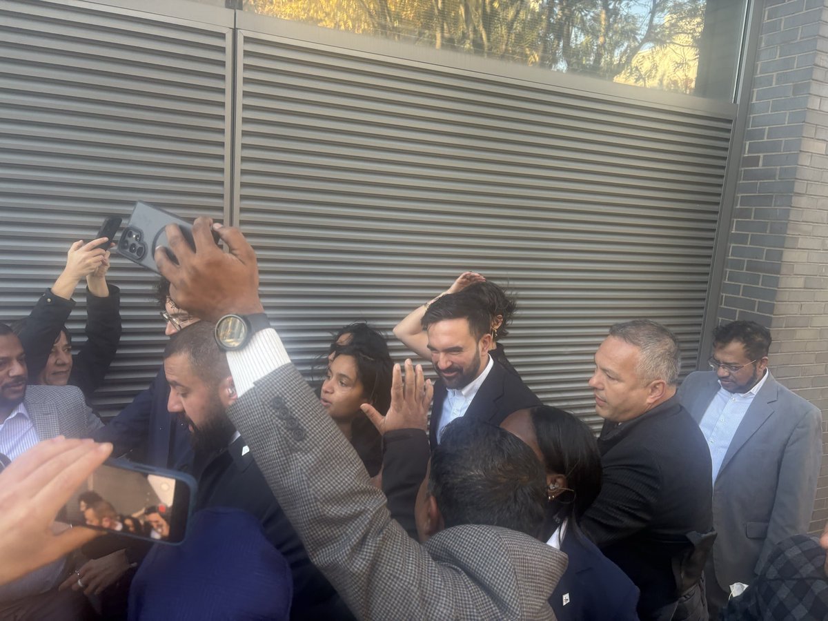 nick_garber's tweet image. Voting in Astoria, @ZohranKMamdani says he’s voting YES on ballot questions 1-5 but no on 6.

He pointed to importance of building housing but acknowledged opposition by council members: “their opposition is driven by … deep concerns about investment in communities”