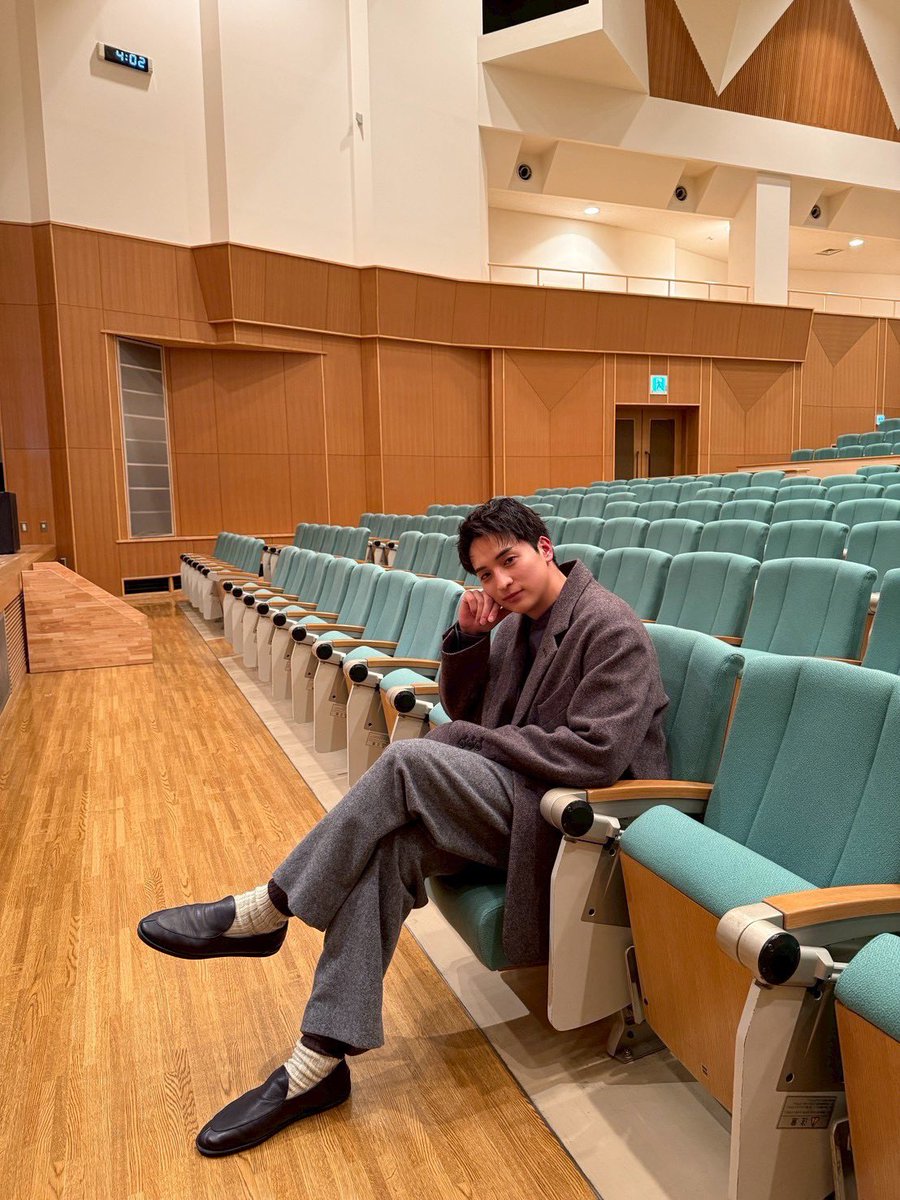 hayate_0408's tweet photo. 今年は 
#共立女子大学 
#日本福祉大学 
#京都外国語大学
でトークショーをさせていただきました！

みんな来てくれてありがとう！
楽しかったね☺︎

この様な素敵な機会を作ってくださった実行委員のみなさん、MCの御三方、制作のみなさん、本当にありがとうございました！！

また会いに来てね🤝 https://t.co/lDAPk5Y60I