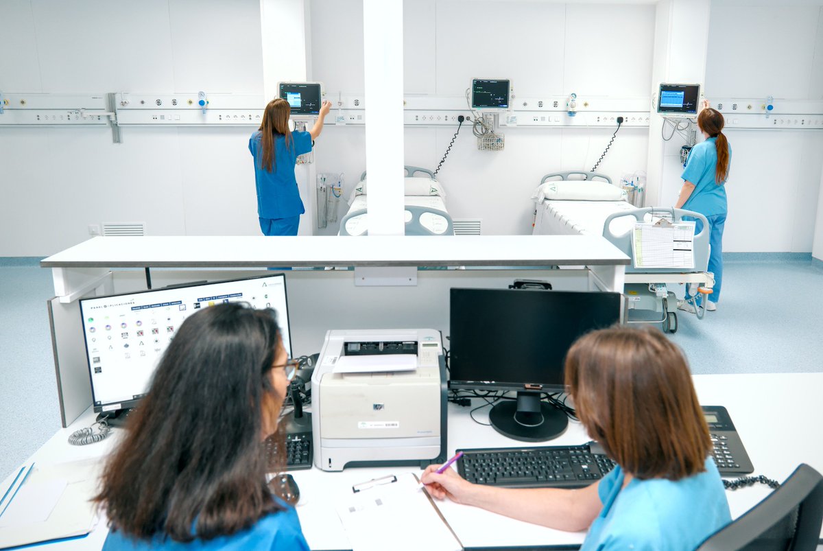 HospitalUVRocio's tweet photo. 😍Nuestra URPA del Hospital de la Mujer estrena nuevas instalaciones‼️

✅La obra, que ha contado con un presupuesto que ronda los 200.000 euros, ha permitido la redistribución del espacio para que sea más confortable.
#SomosHUVR
https://t.co/aSQDQuSMu5 https://t.co/JNB9N5mGCV