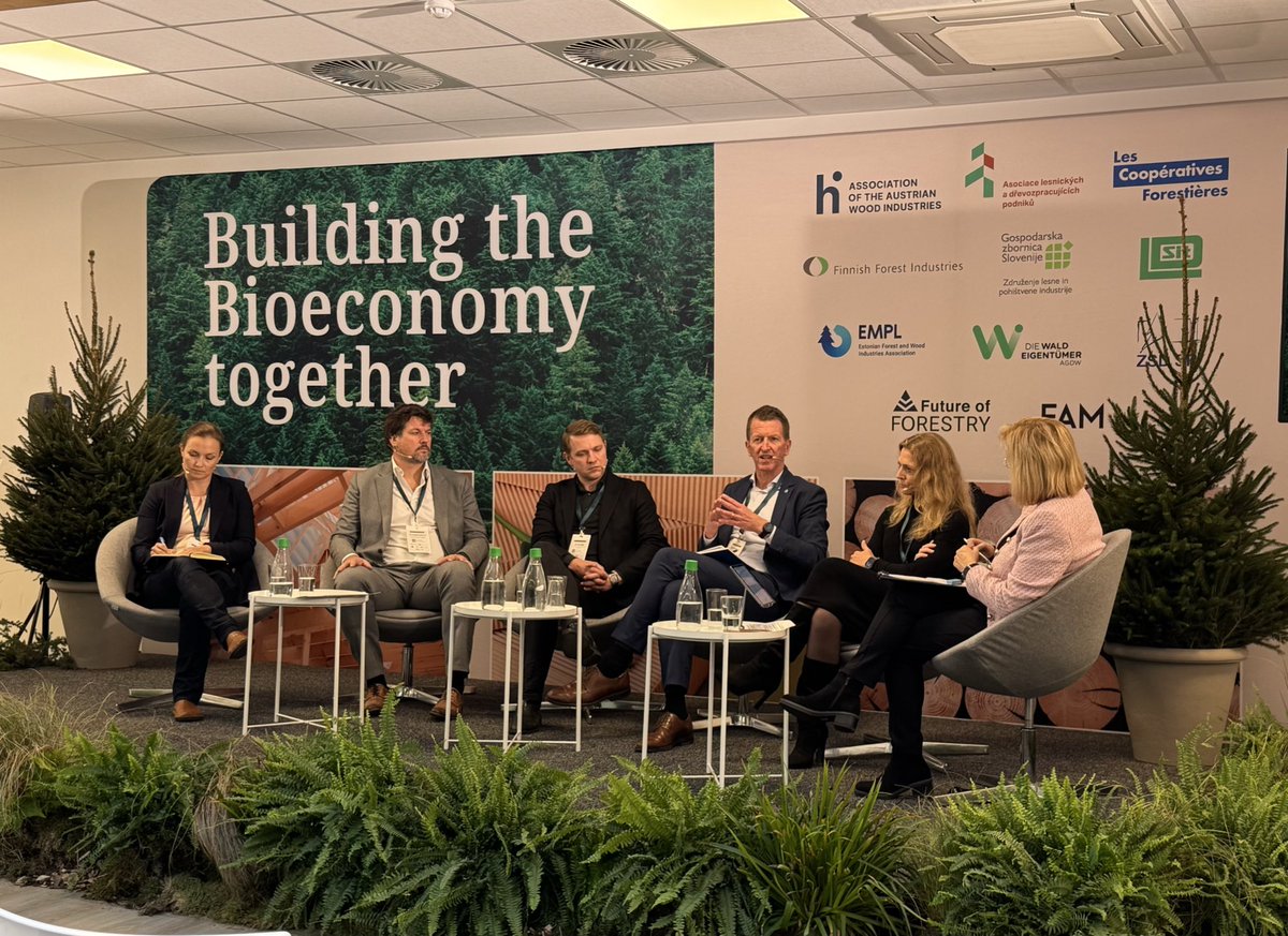Attended the <a href="/ForestryFuture/">Future of Forestry</a> event this morning — insightful discussions on scaling up the bioeconomy. Encouraging to hear the Commission highlight forests and biomass as a strategic, homegrown resource🇪🇺🪵🌲#buildingthebioeconomytogether