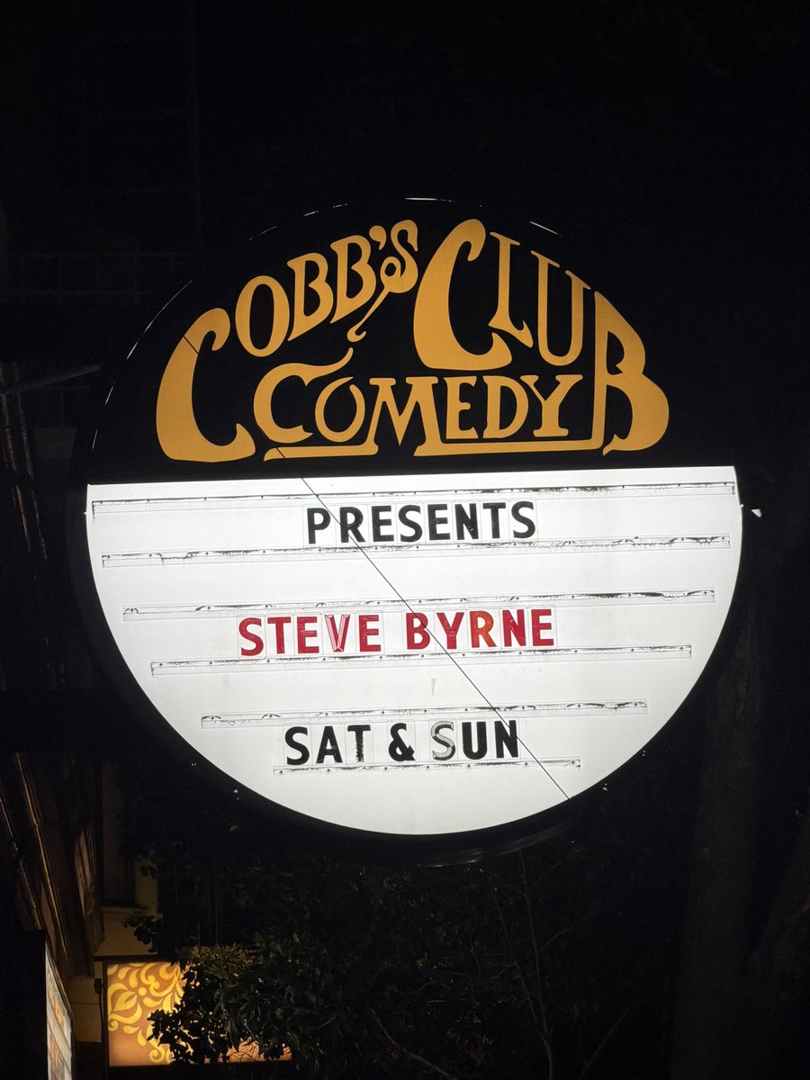 trav_o's tweet photo. 🎙️ #SteveByrne @CobbsComedyClub https://t.co/EpwWgGowFQ