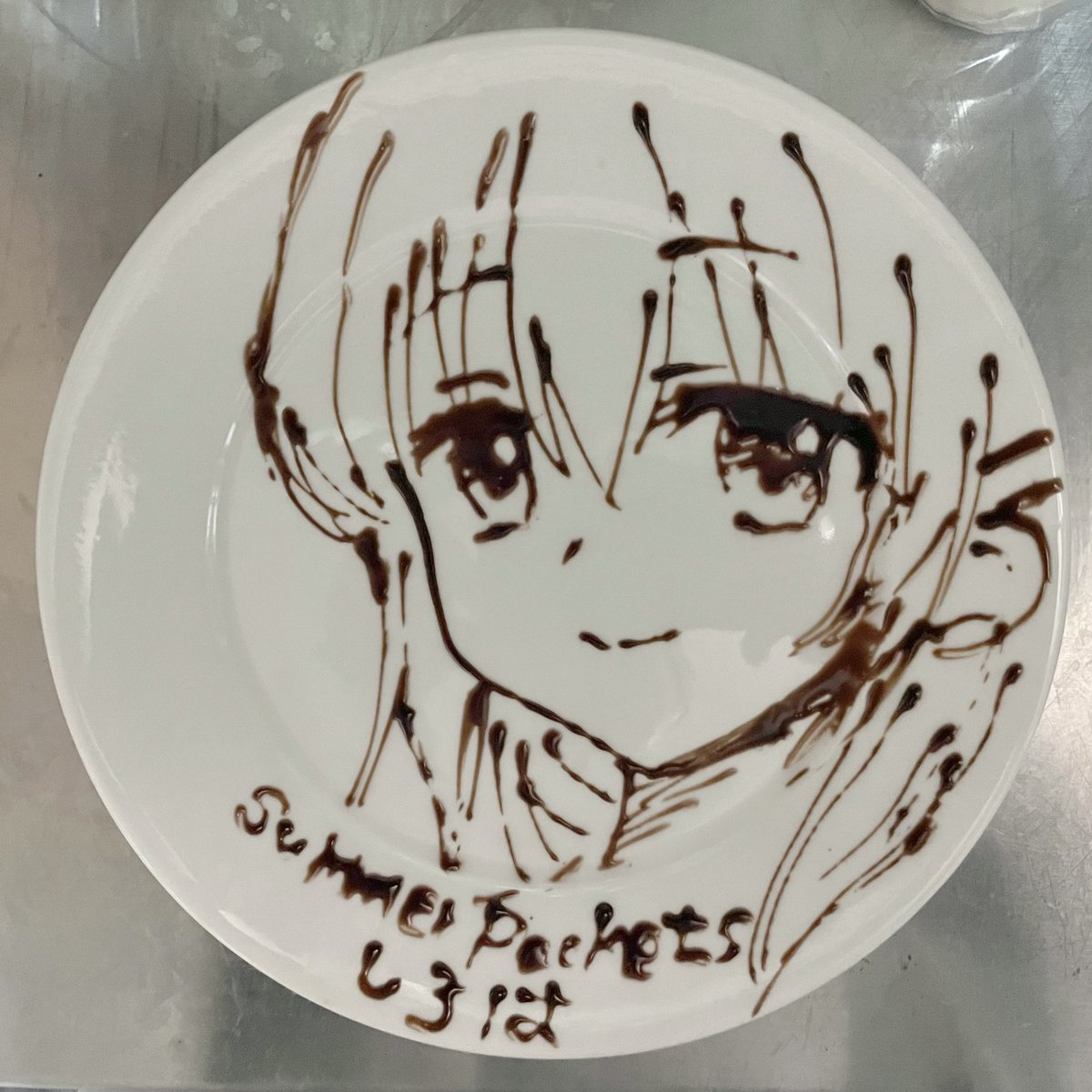 kikyou_wp's tweet photo. 本日のチョコ絵を少しだけ🍰
最近見たアニメを描かせていただきました。先輩方に比べれば拙いですが喜んでいただけてとても嬉しく思います。

そしてガガイモ様の色紙凝視してきました。素晴らしかったです。
ガチャガチャ抽選は当選率高めですよ🎊 https://t.co/bN2M2TQNWQ