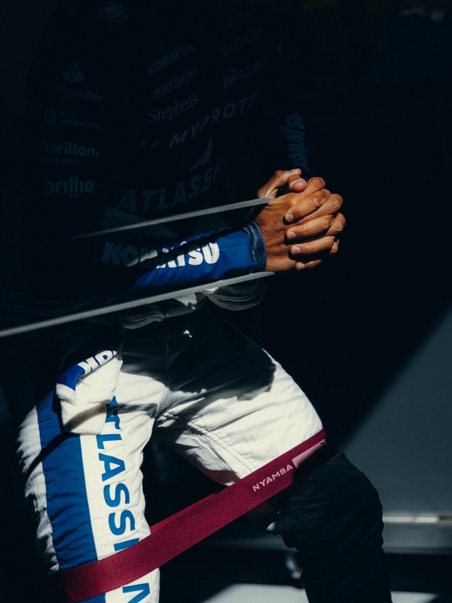 joshb_latham's tweet image. Work in the shadows 🔦

#CarlosSainz #SmoothOperator #F1 #Formula1