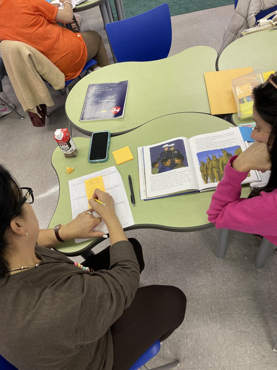 MDCPS_ELA's tweet image. ELA teachers from across the district participated in yesterday’s Strategies for Deeper Reading and Meaning Making professional learning session focused on easy to use strategies that help students move beyond surface level reading. @AcademicsMDCPS #YourBestChoiceMDCPS