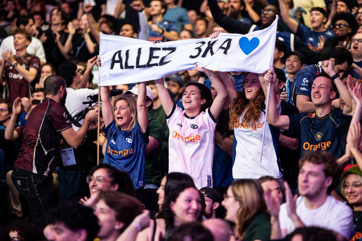 KarmineCorp's tweet image. Derrière chaque victoire, il y a vous 💙 #KCORP