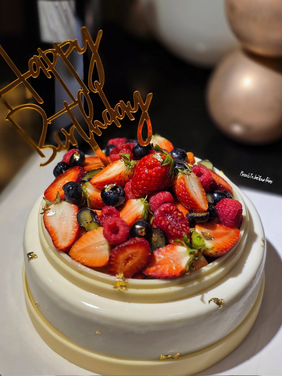 #HappyTOPDay 2025 🎂💚
By @PTBYF871104

พวกเราอยู่ตรงนี้คอยซัพพอร์ตลอดไป ตื่นเต้นมากที่จะได้ฟังเพลงโซโลของพี่ท็อปนะ! รอได้เสมอ ✨️

#TOP #TABI #탑 #최승현 #TOPSOLO #ChoiSeungHyun #PTBYF871104 #태국팬들여기서기다릴게요 #YOURTHAIFANS #ProudToBeYourFans #TOPDAY2025