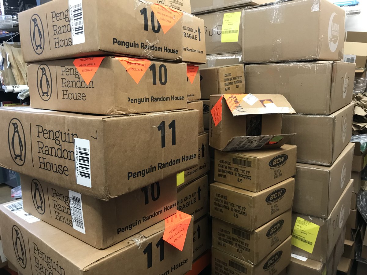 A encomenda de Novembro chegou à vossa livraria favorita! 🥳