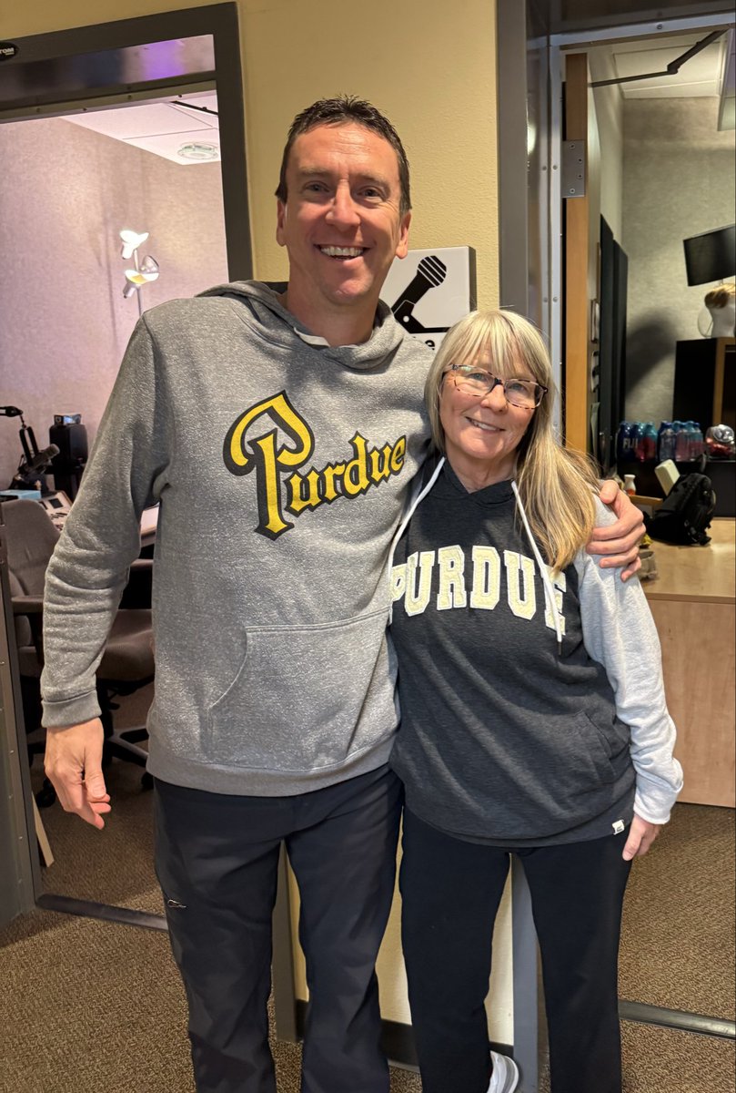 JasonHoffie's tweet photo. @Kristileenews and I ready for the @BoilerBall season opener https://t.co/jAFPv780s6